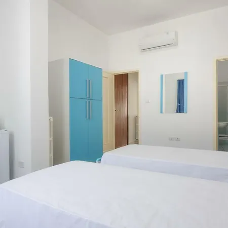 Apartment Domus Mega *