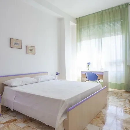 Domus Mega Apartment